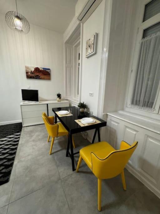 בודפשט Cozy Studio In The Heart Of Buda מראה חיצוני תמונה